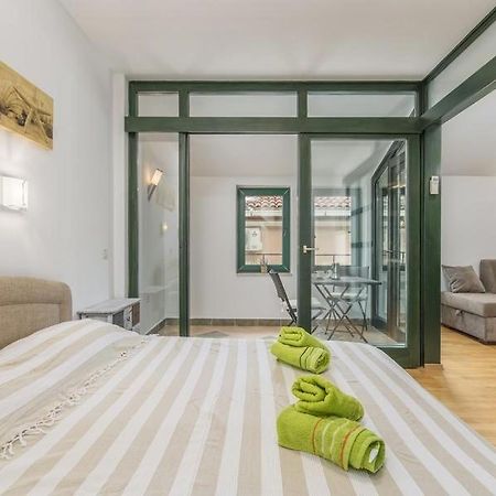 Apartment Matea Novigrad Istria Exteriör bild