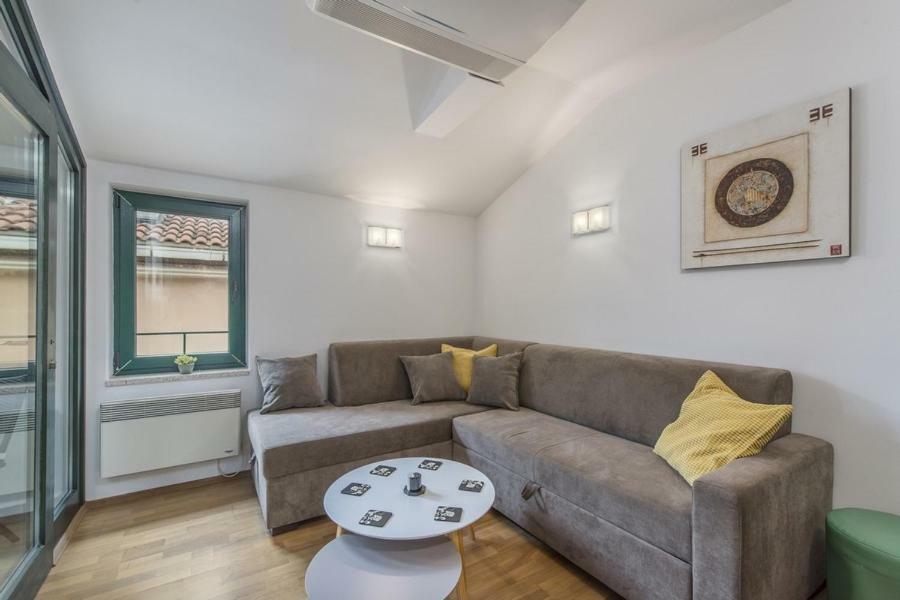 Apartment Matea Novigrad Istria Exteriör bild